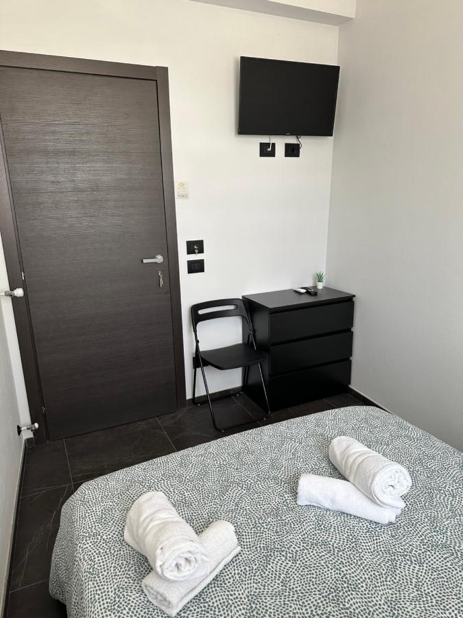 Olinad Rooms Castelbuono  Ngoại thất bức ảnh
